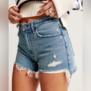 Abercrombie & Fitch Curve Love High Rise Mom Ripped Shorts Women Size 32